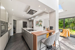Kitchen/Dining/Family Room- click for photo gallery